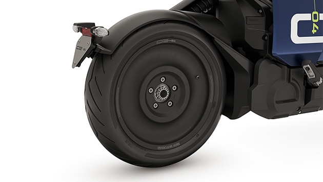 The disc wheel of the CE 04 from BMW Motorrad